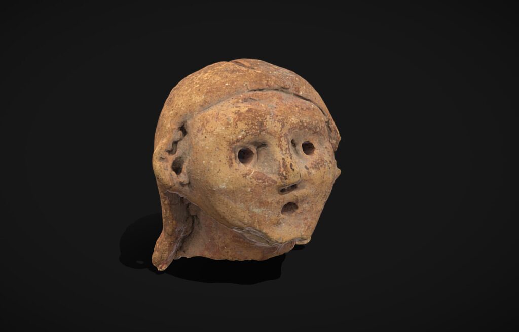 Голова антропоморфної фігури