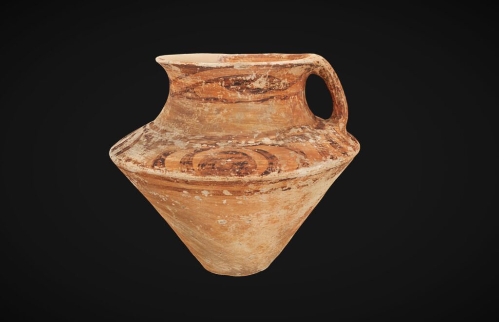 Кубок з ручкою та місячною символікою